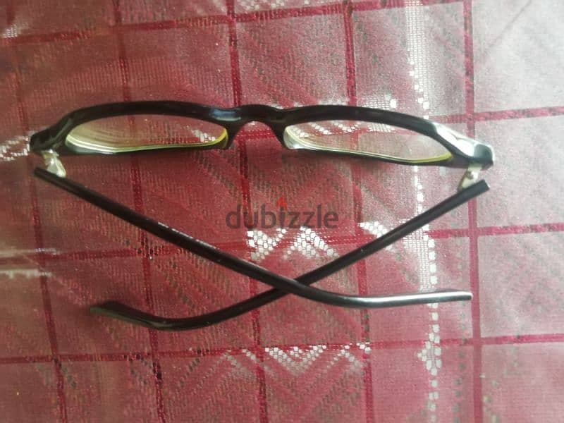 eyeglasses from majzoub 2