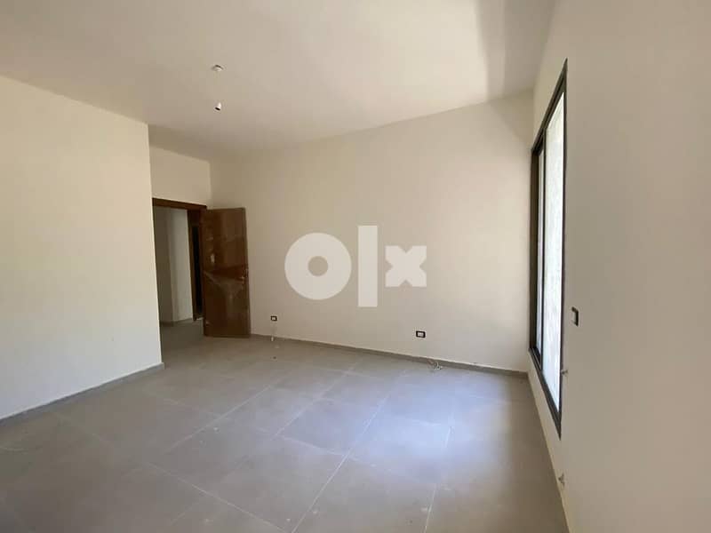 L10024-Beautiful & Spacious High-End Apartment For Sale in Rabweh 4