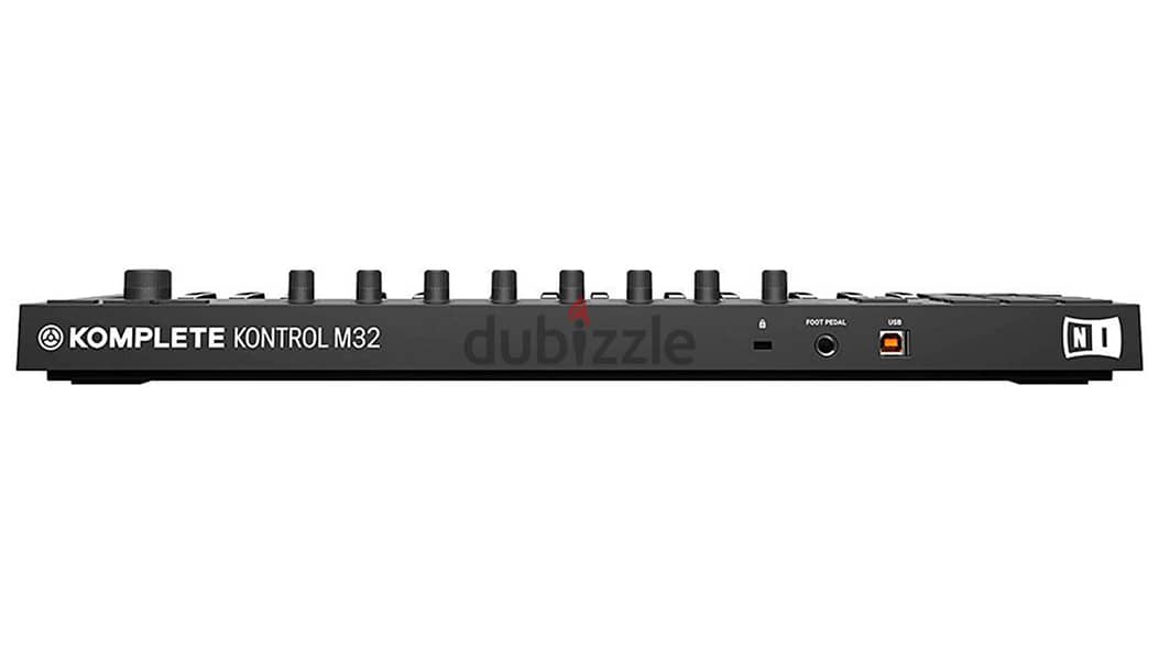 Native Instruments Komplete Kontrol M32 MIDI Keyboard 3