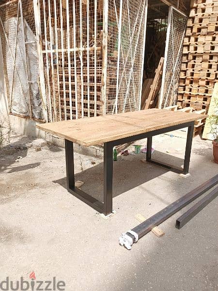 wood dining table with metal base طاولة سفرة خشب وقاعدة حديد 8