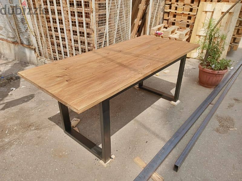wood dining table with metal base طاولة سفرة خشب وقاعدة حديد 10