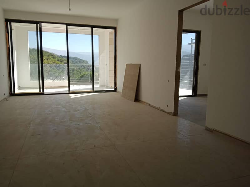 Apartment for sale in Oyoun شقه للبيع في العيون 6