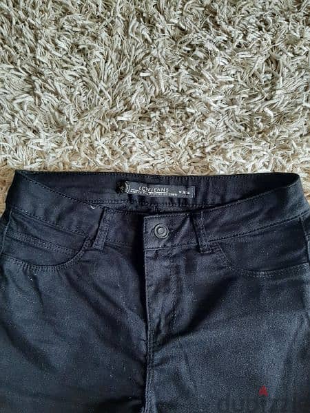 LCWAIKIKI black denim jeans 3