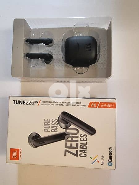 jbl earbuds and earphones jbl tune 125, tune 220,tune 225,tune 215 3