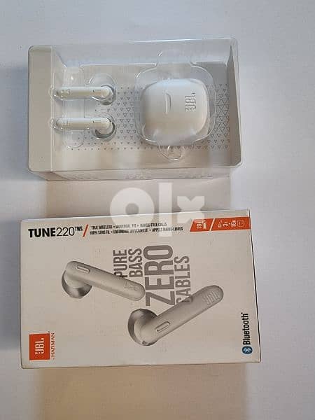 jbl earbuds and earphones jbl tune 125, tune 220,tune 225,tune 215 9