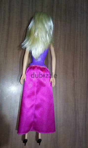 DREAMTOPIA Barbie Princess Mattel doll +her skirt +Shoes +crown=17$ 2