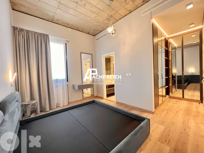 250 Sqm - Apartment For Rent In Achrafieh - شقة للأجار في الأشرفية 14