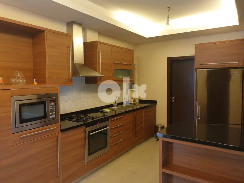 Modern 3 bds apt (big balcony) 4 sale in a prime location of Achrafieh 9