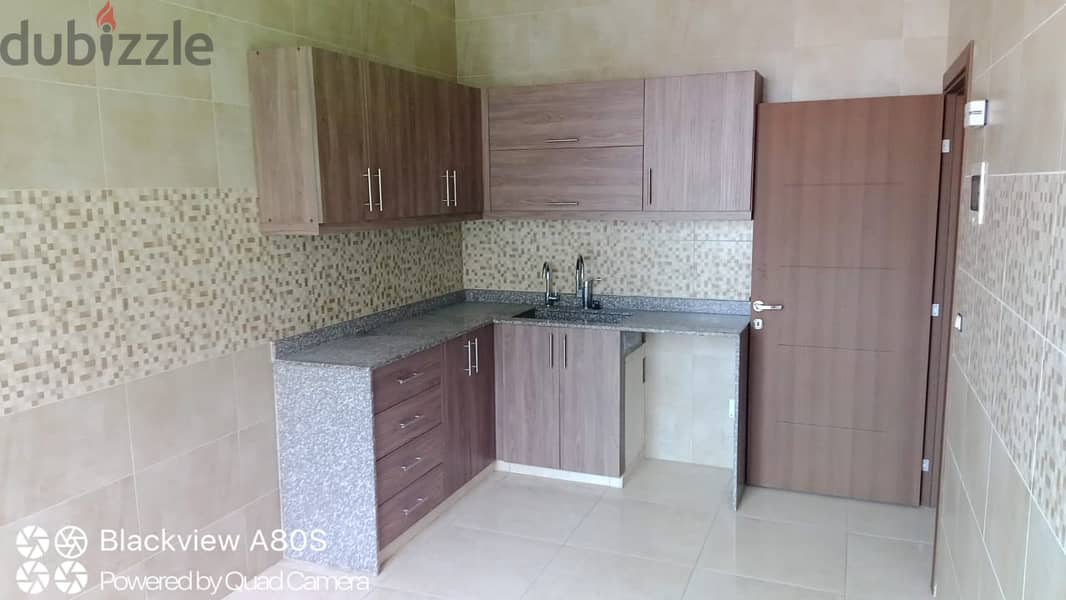 Apartment for sale in Dekwaneh شقه للبيع في الدكوانه 4