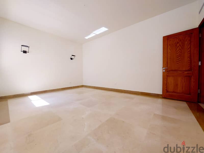 RA21-347 Apartment for rent in Beirut, Manara, 320m2, $2,500 cash 9