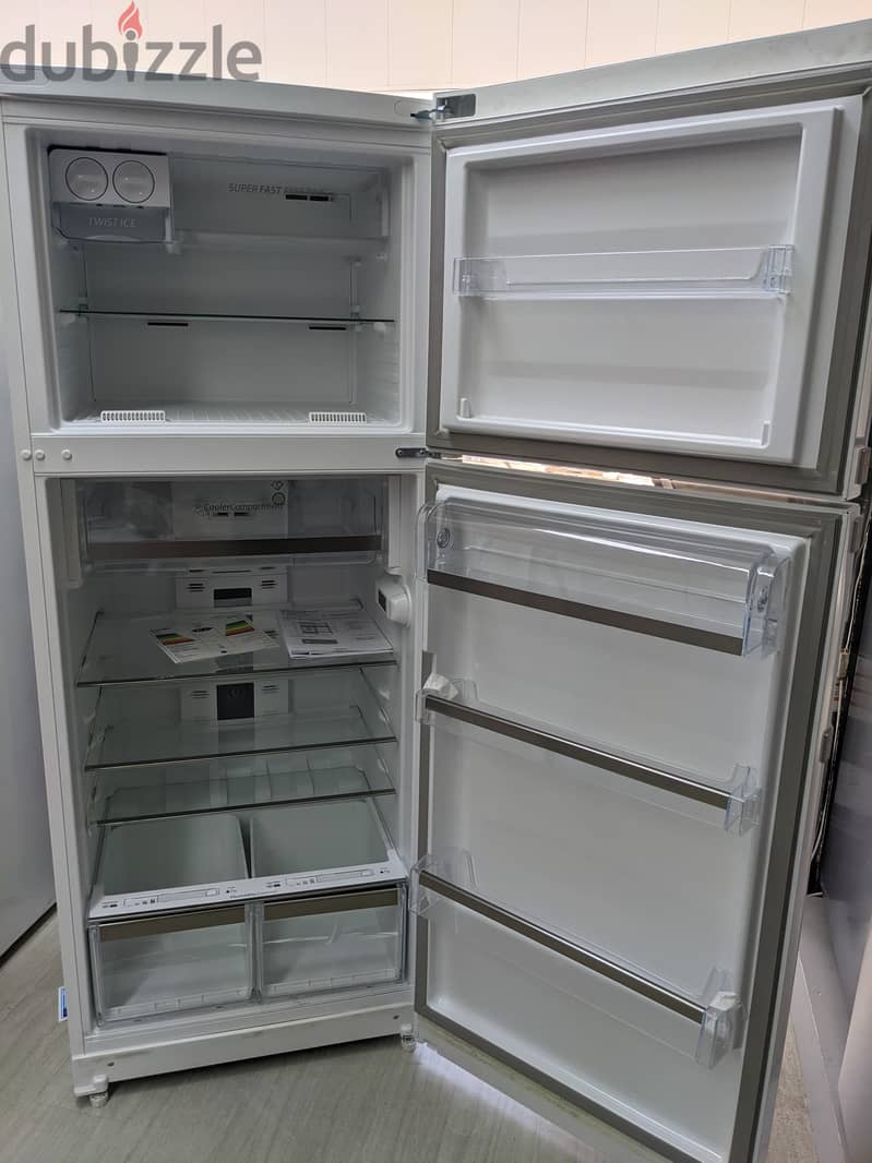 براد 21 قدم كفالة شركة Whirlpool White Refrigerator 70x180cm 2