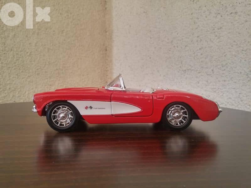 Chevrolet Corvette (1957) diecast car model 1:24 2