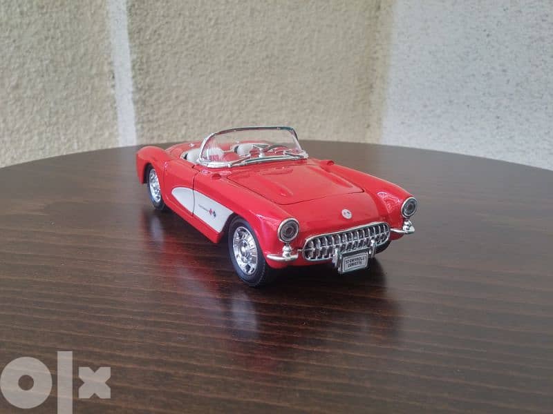 Chevrolet Corvette (1957) diecast car model 1:24 3