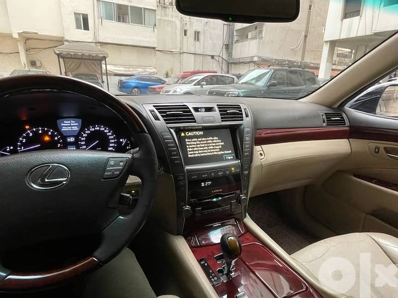 Lexus LS 460 4