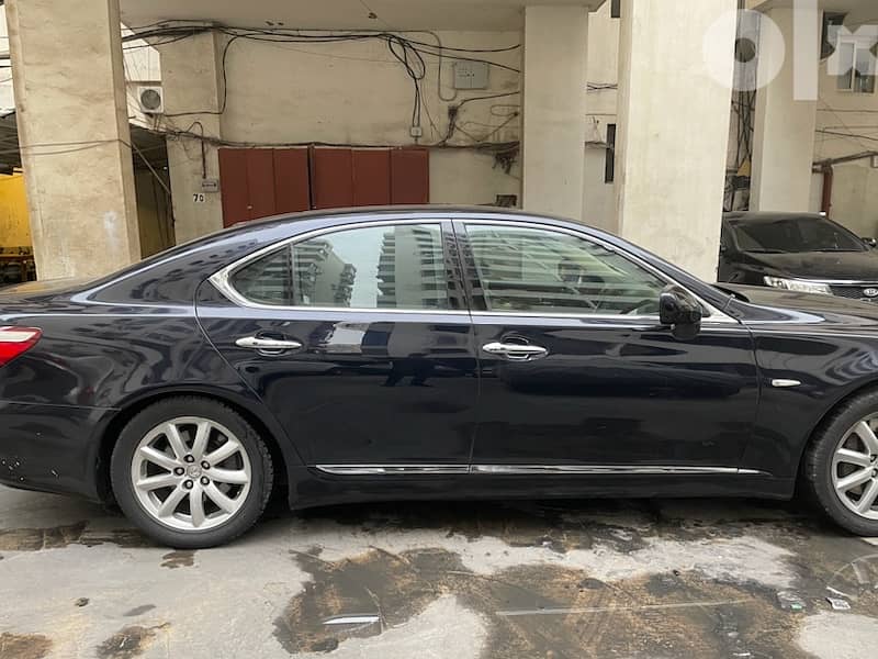 Lexus LS 460 5