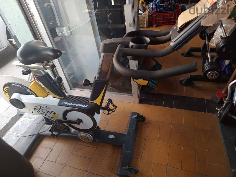 Professional Spinning bike main price 2000 dollar askind for 250$ 1