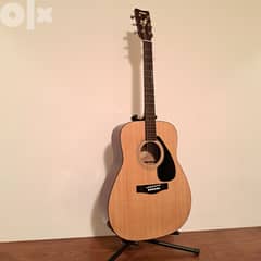 Acoustic guitar Yamaha FG 401