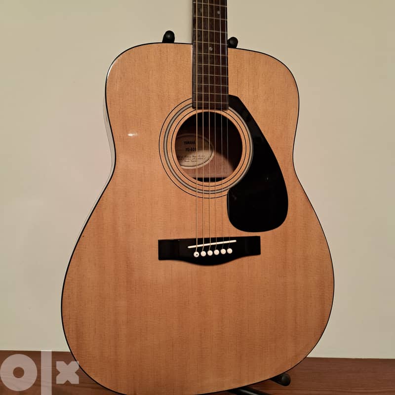 Acoustic guitar Yamaha FG 401 1