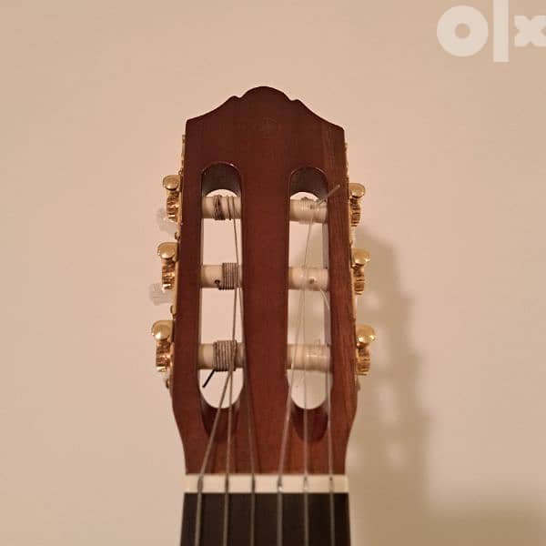 Yamaha C70 classical guitar 1