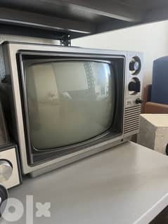 Antique working TV 0