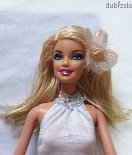 Barbie WEDDING BRIDE Mattel dressed & great doll 2011 bend legs=17$ 1