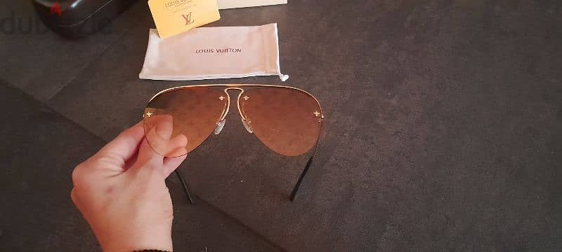 Authentic Louis Vuitton Sunglasses 17