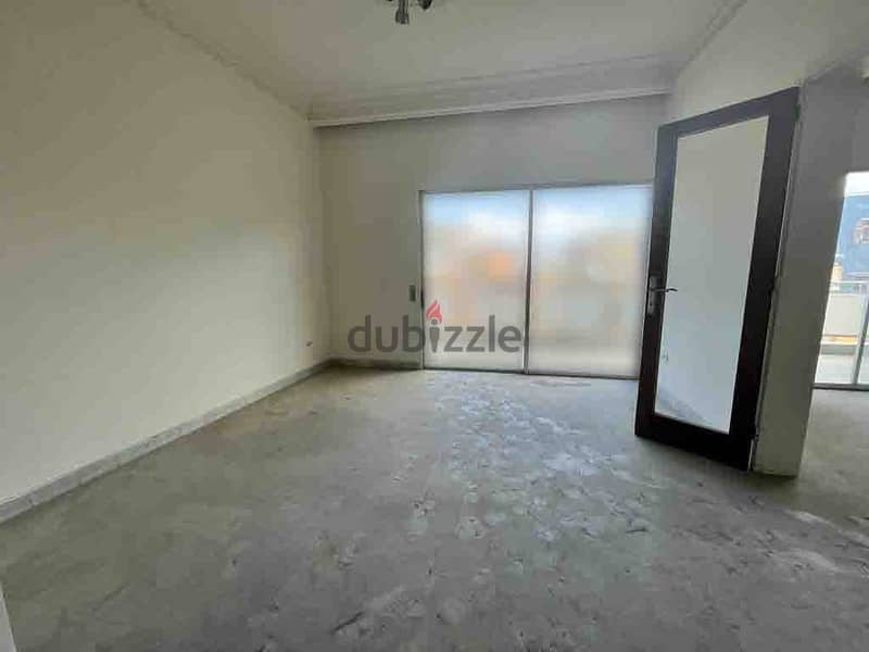 250 SQM apartment in Achrafieh, is now up for sale! REF#JS80014 4