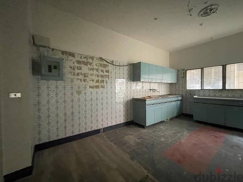 250 SQM apartment in Achrafieh, is now up for sale! REF#JS80014 15