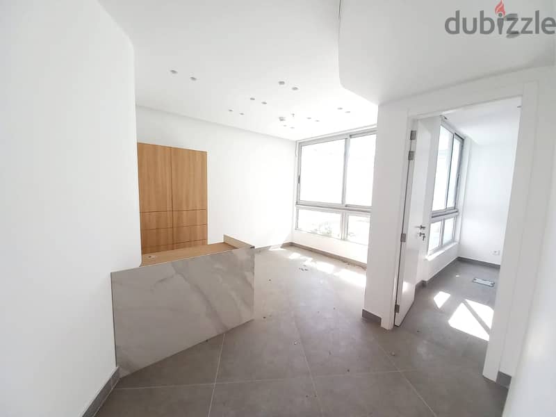 AH22-1242 Office for Rent in Beirut, Ashrafieh 100 m2, $1000 cash 3