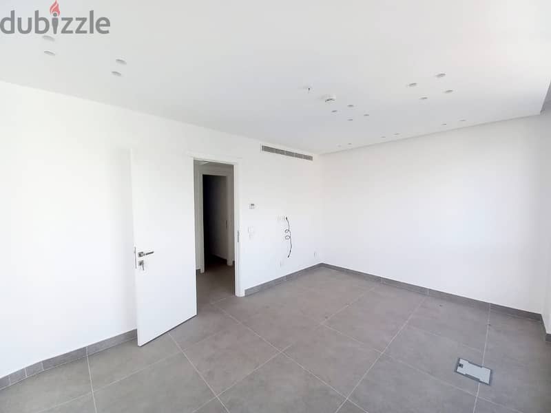 AH22-1242 Office for Rent in Beirut, Ashrafieh 100 m2, $1000 cash 6