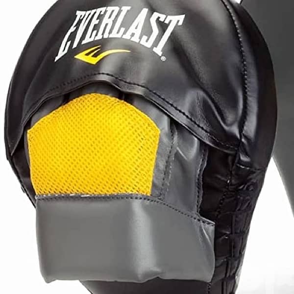 Everlast Mantis Hook and Jab Pads 2pcs 1