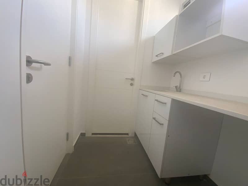 6 equipped offices ready for occupation! REF#SB71230 9