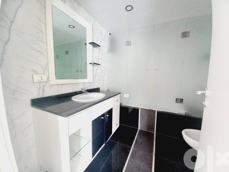 AH22-1262 Apartment for rent in Beirut, Achrafieh, 215m2, $1,830 cash 6