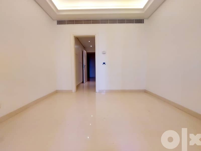 RA22-1264 Luxurious apartment for rent in Downtown, 185m, $ 2250 cash 4