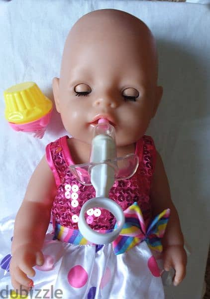 BABY BORN GIRL ZAPF BIG as new toy has a DRINK WET system=20$ 4