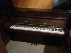 بيانو صنع الماني ٣ دعسات صوت نقي للعذف والتدريب ممتاز جدا piano 0