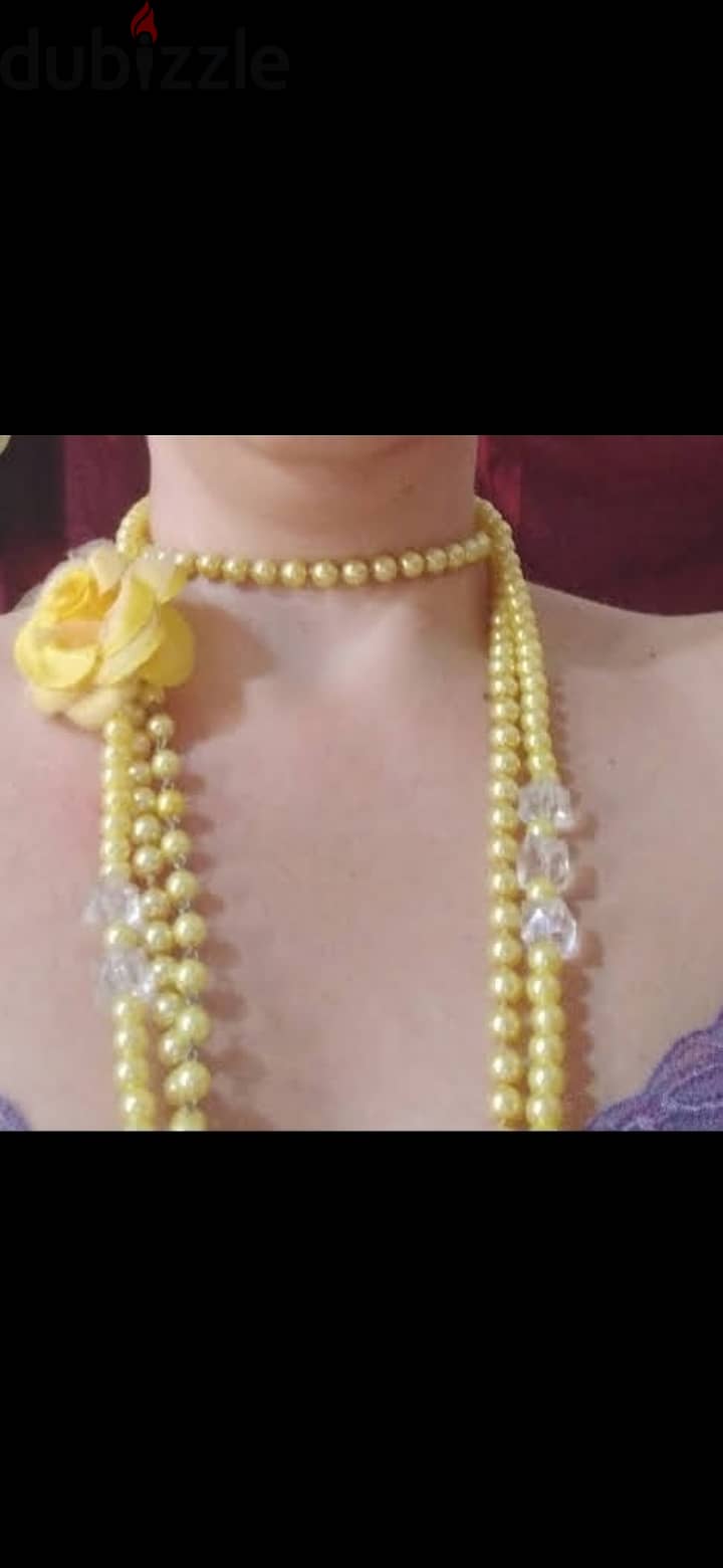 necklace long yellow colour with flower brooch and bracelet 3