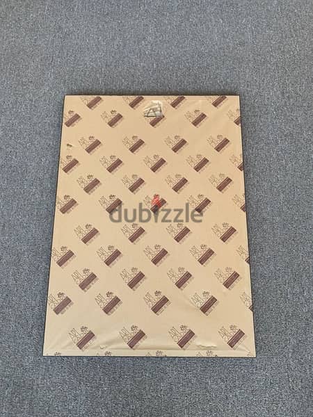 cupkcakes puzzle with a wooden frame and glass 1
