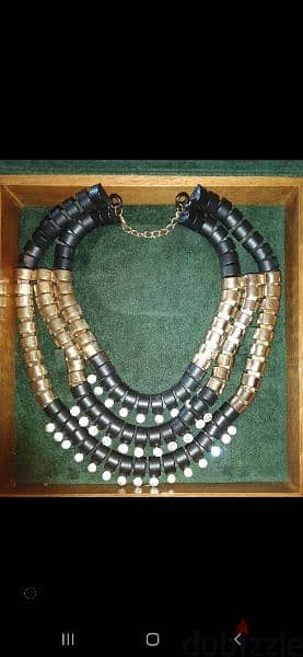 necklace gold and black metal vintage 1
