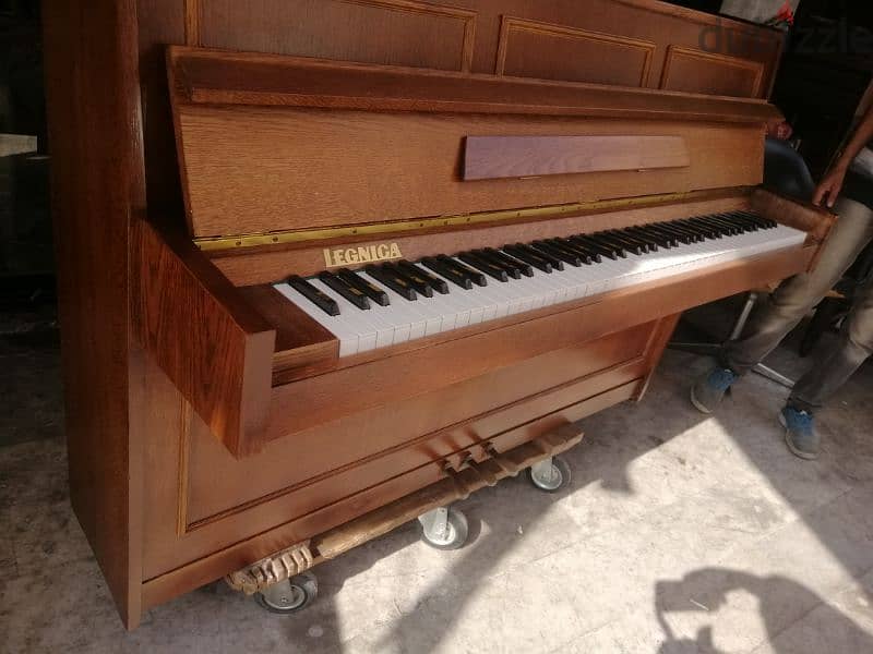 piano legnica germany high quality tuning waranty 3 pedal 1