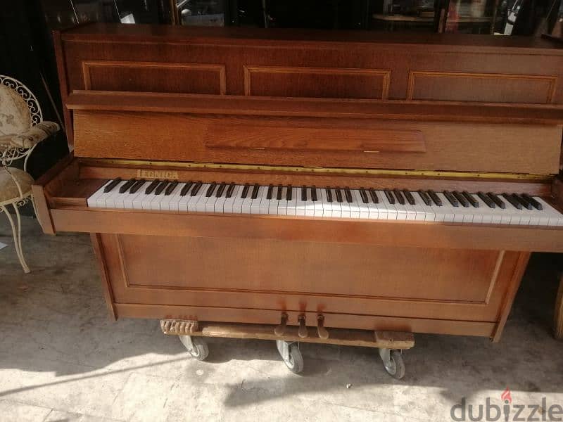 piano legnica germany high quality tuning waranty 3 pedal 4
