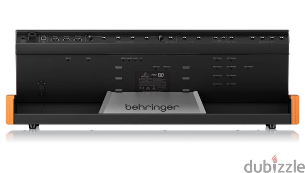 Behringer Poly D Synthesizer 5