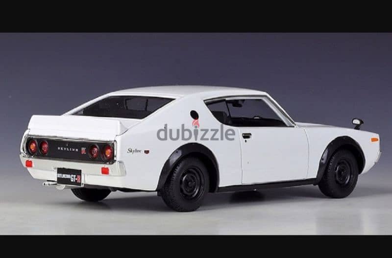 Nissan Skyline 2000 GT-R (1973) diecast car model 1:24. 3