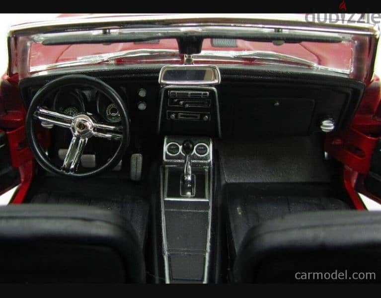Camaro SS (1967) Convertible diecast car model 1:18. 6