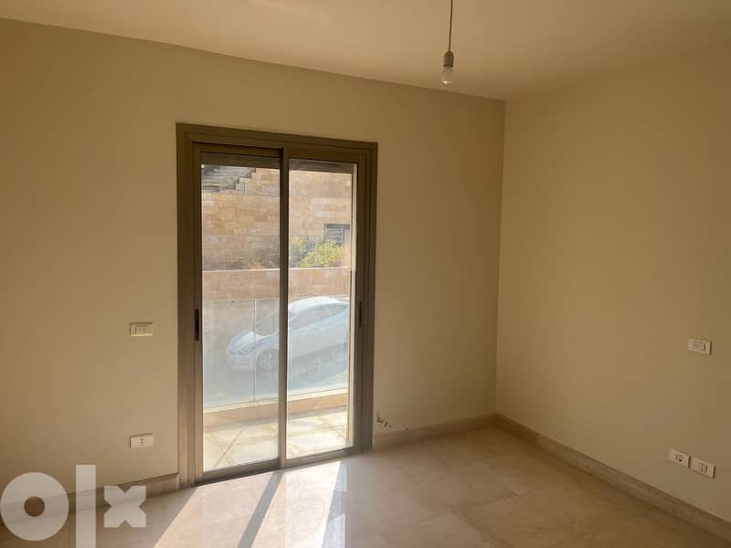 New Apartment For Rent In Aoukar + Terrace / شقة جديدة للأيجار في عوكر 9