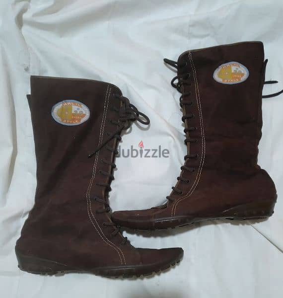 shoes brown boots 38.39 suede  1=7$ or 3=15$ 2