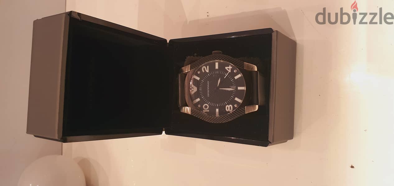 Original watches.  Rovina omorfia Armani guess tommy lacoste boss. . . 9