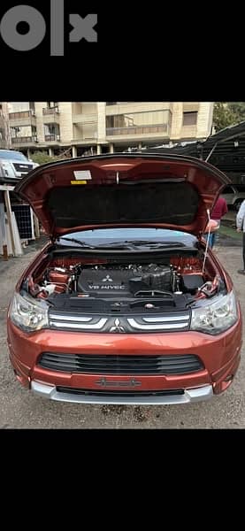 Mitsubishi  outlander  V6