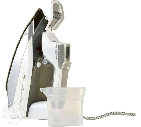 Quigg steam iron / 2$ delivery 6