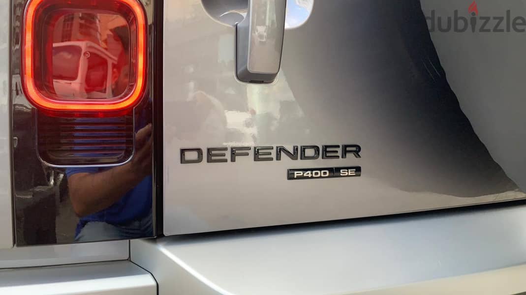 Land Rover Defender SE P400 2020 9
